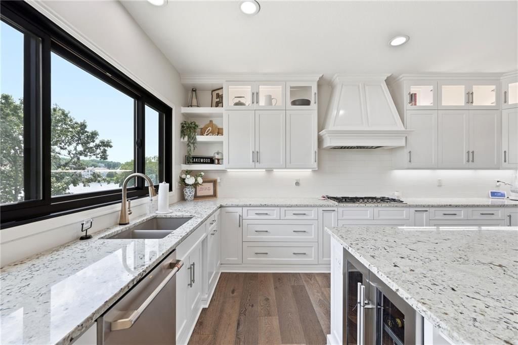 701 NE Shoreline Drive — photo 21