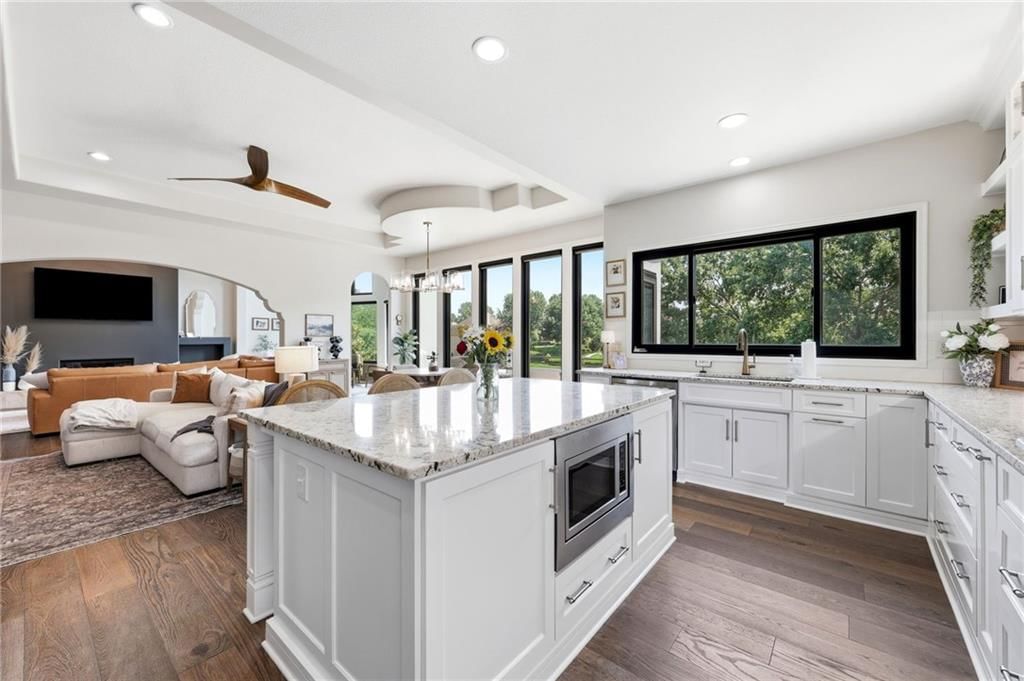 701 NE Shoreline Drive — photo 25
