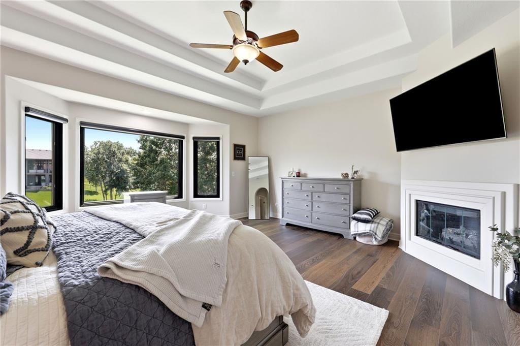 701 NE Shoreline Drive — photo 32