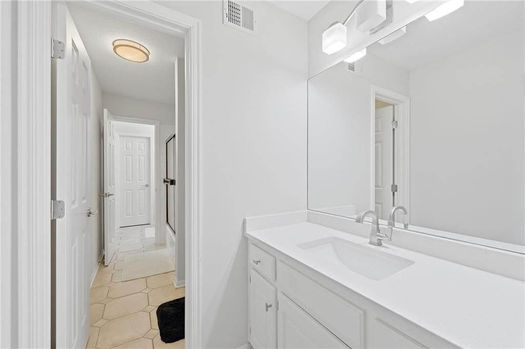 701 NE Shoreline Drive — photo 49