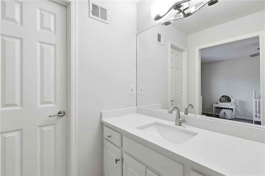 701 NE Shoreline Drive — photo 51