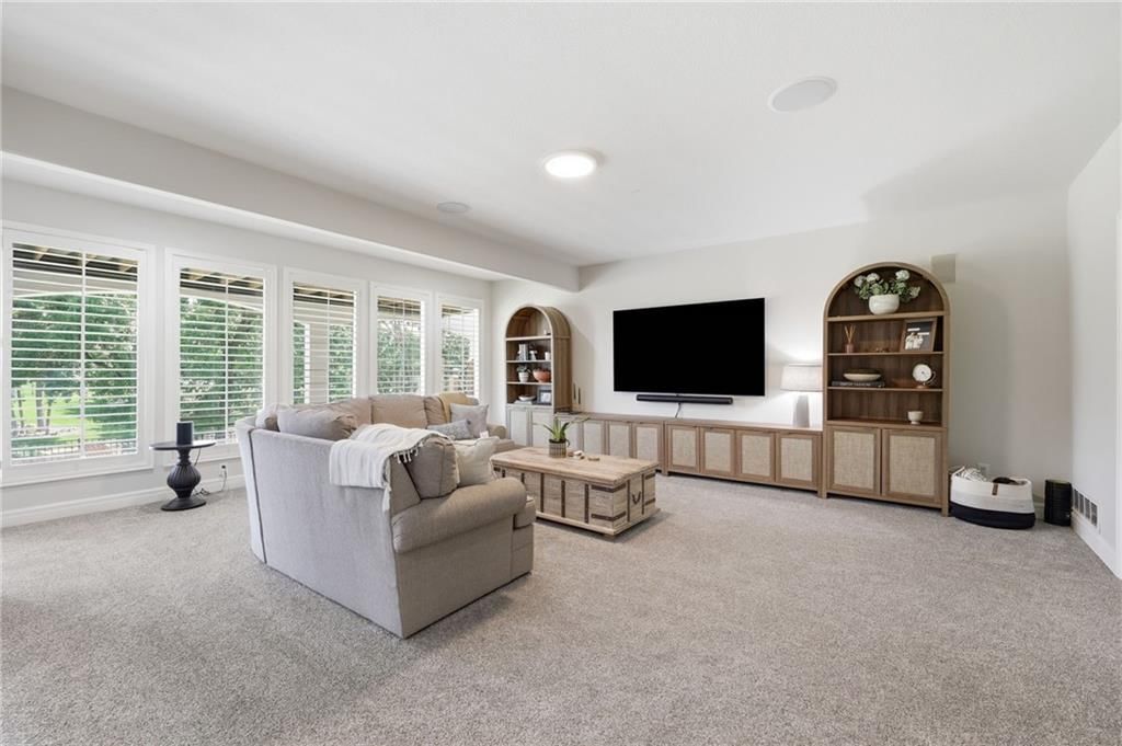 701 NE Shoreline Drive — photo 71