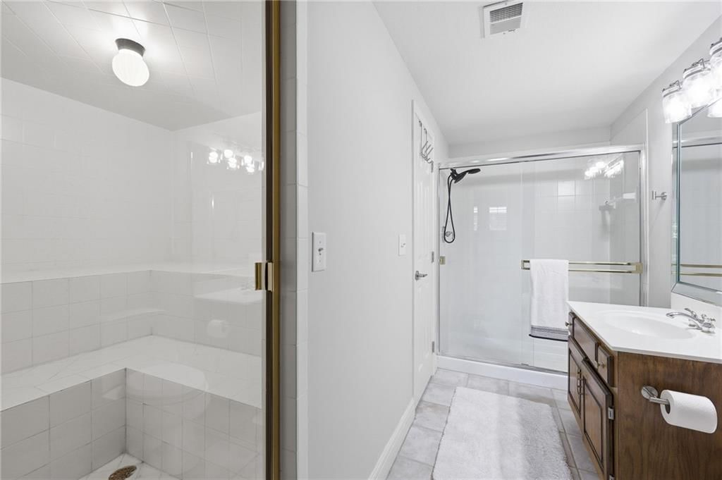 701 NE Shoreline Drive — photo 76
