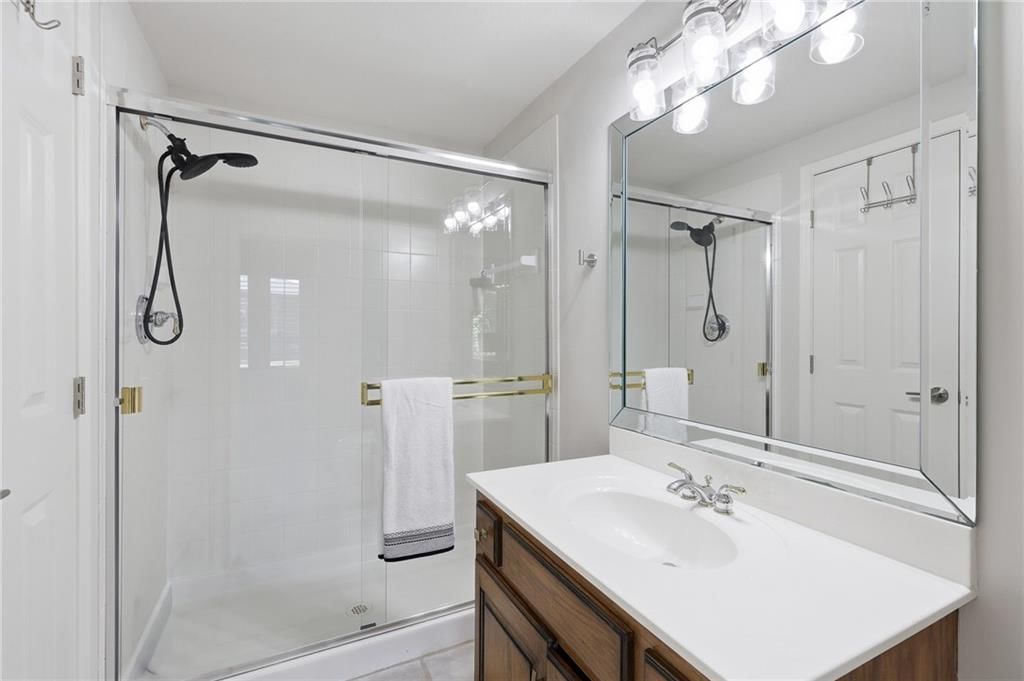 701 NE Shoreline Drive — photo 78