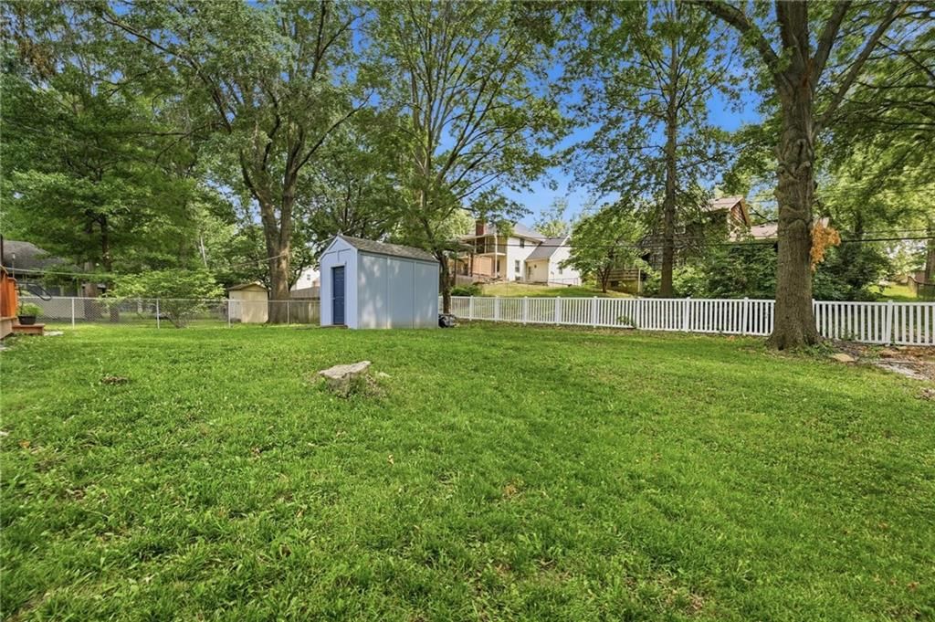 1605 NE 69th Terrace — photo 38