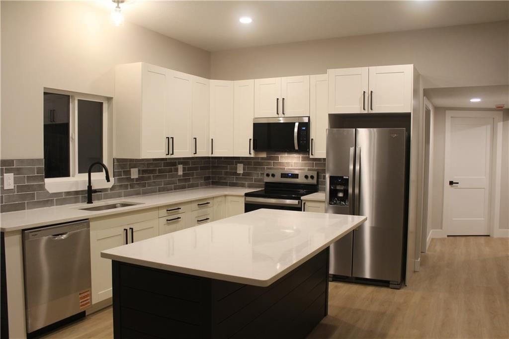 400 N Bynum Road — photo 9