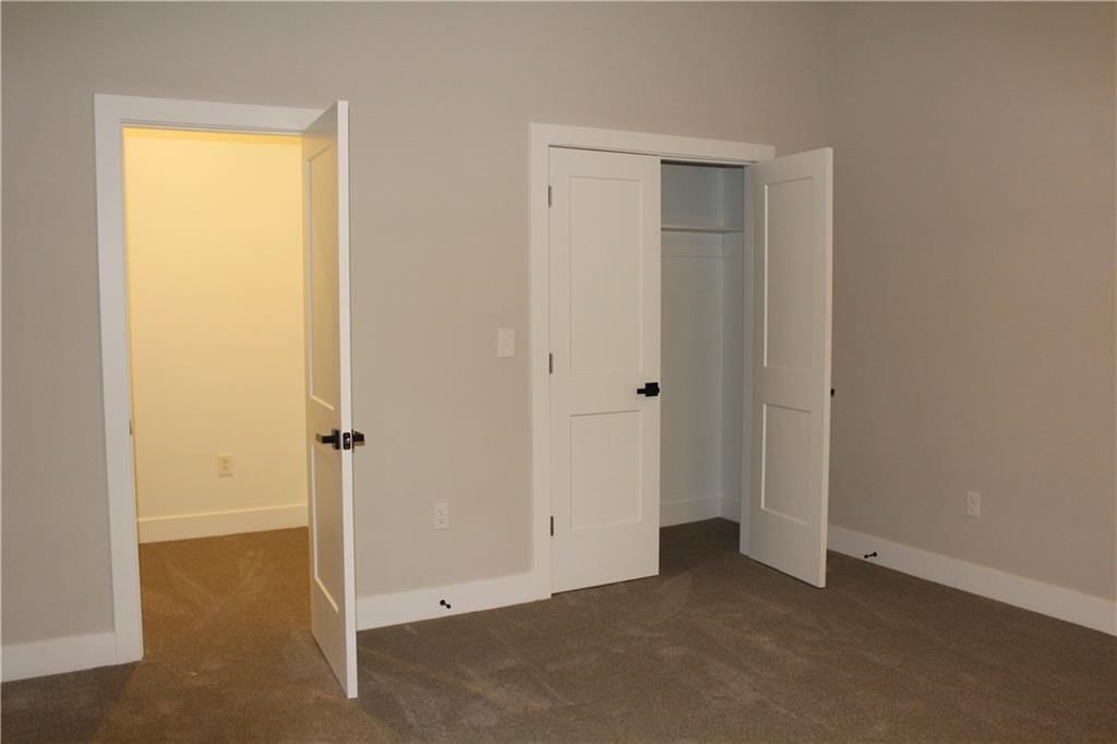 400 N Bynum Road — photo 14