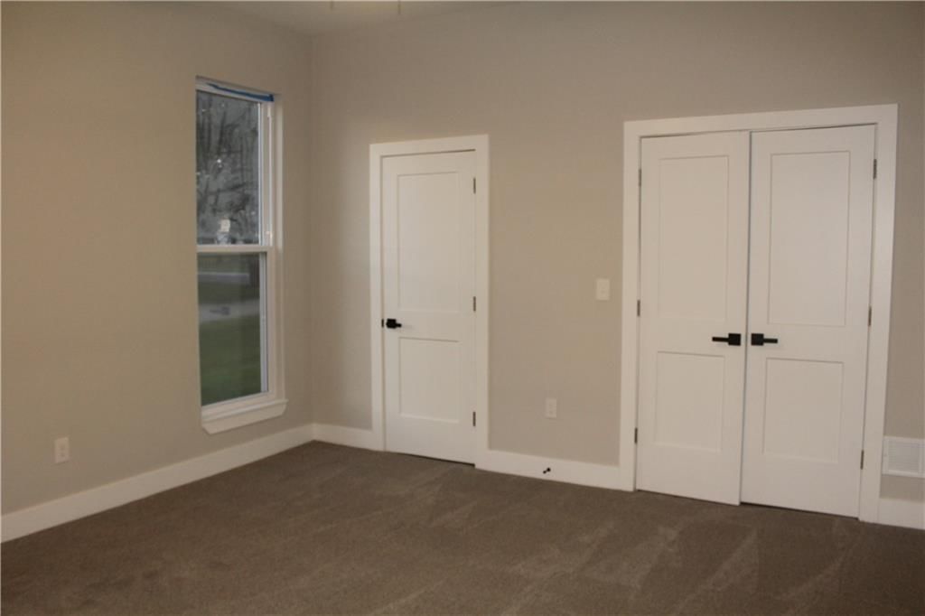 400 N Bynum Road — photo 17