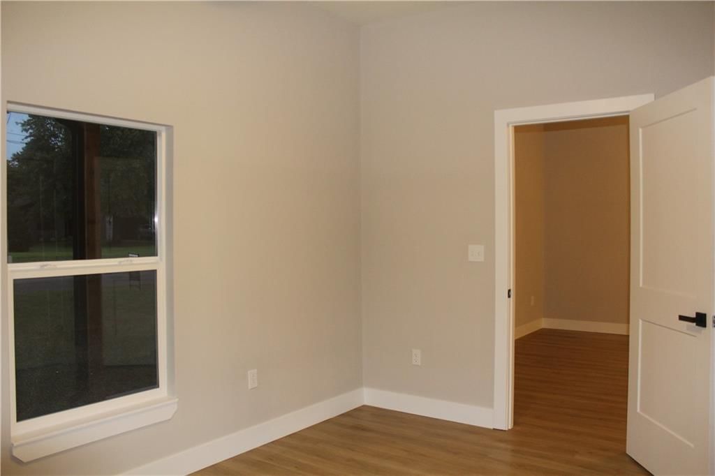 400 N Bynum Road — photo 32
