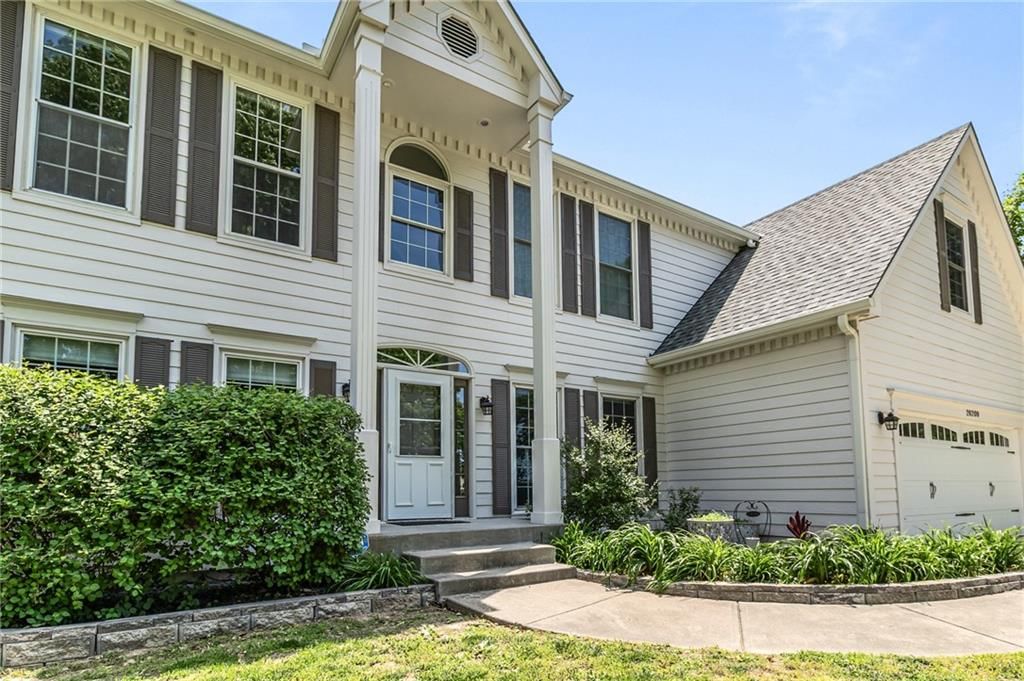 26209 E Blue Mills Road — photo 3