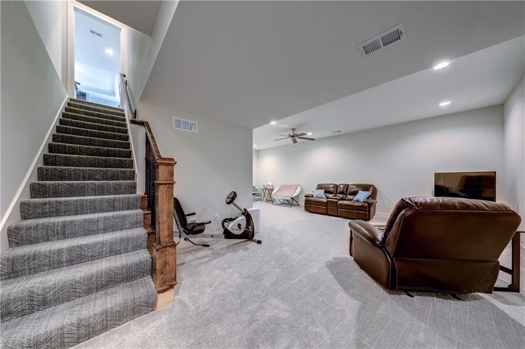 15761 Sheridan Place — photo 24