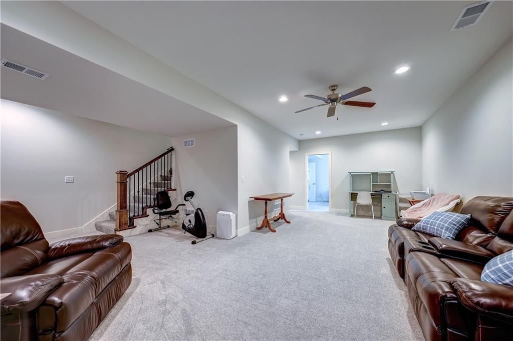 15761 Sheridan Place — photo 25