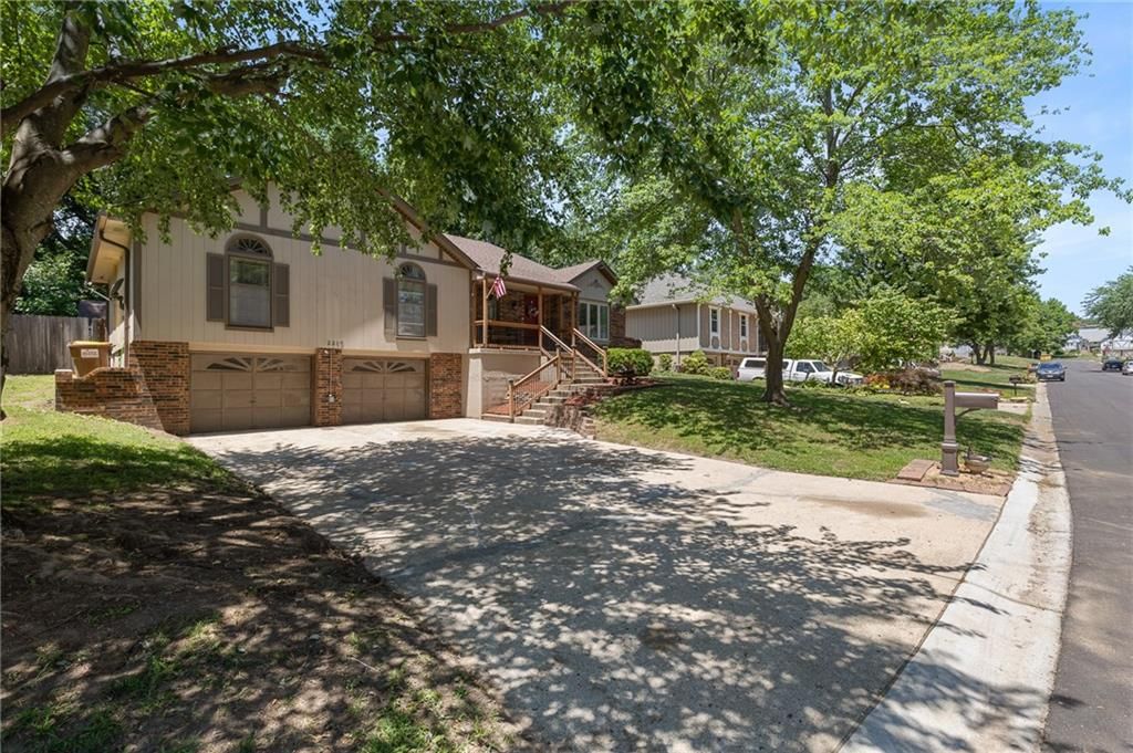 2209 NW 10TH Street — photo 3