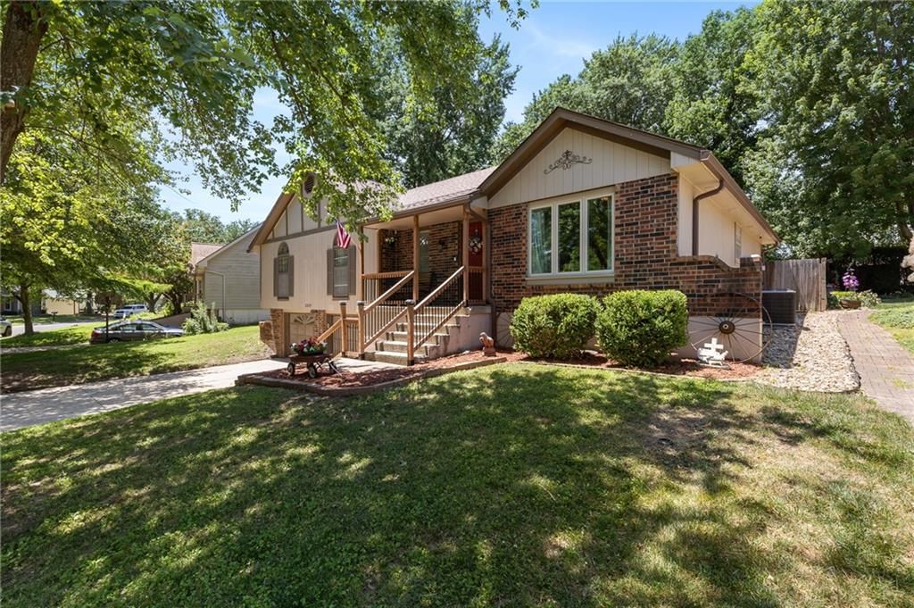 2209 NW 10TH Street — photo 4