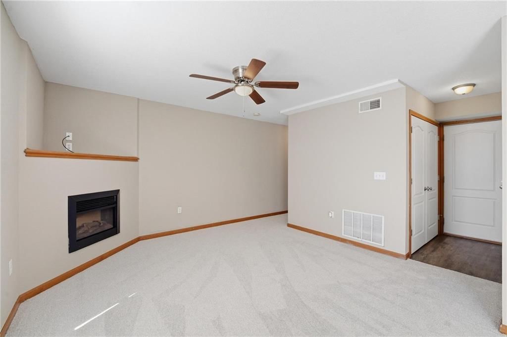 1631 Garrett Drive — photo 4