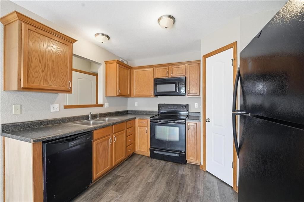 1631 Garrett Drive — photo 7