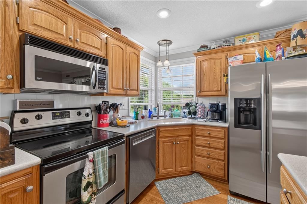1408 Bridget Boulevard — photo 14