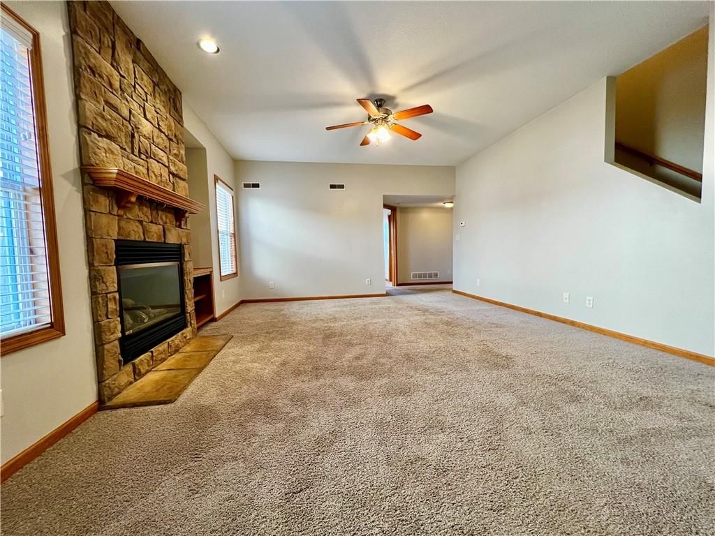 916 Eagle Ridge Drive — photo 3