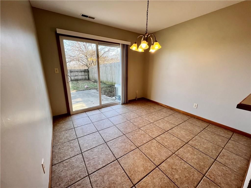 916 Eagle Ridge Drive — photo 15