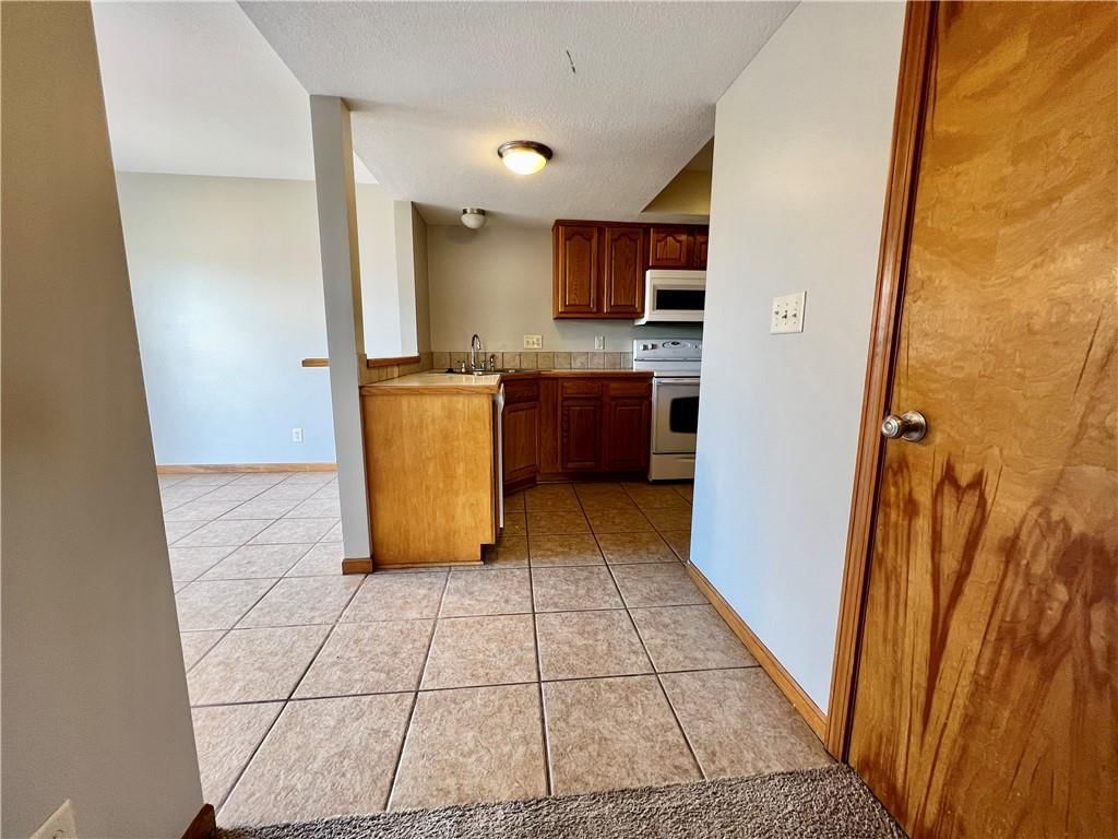 916 Eagle Ridge Drive — photo 18
