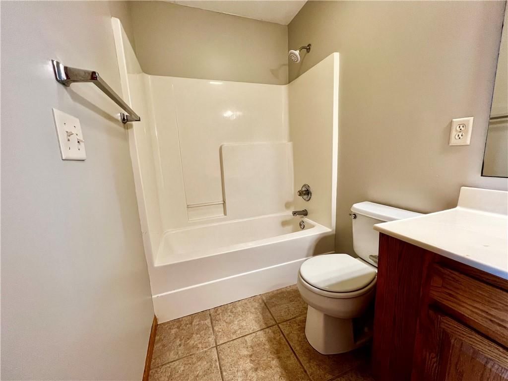 916 Eagle Ridge Drive — photo 19