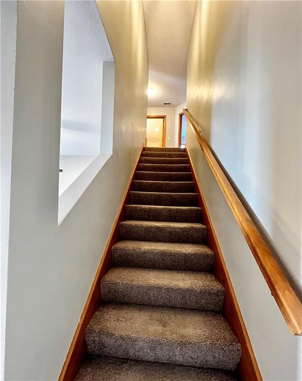 916 Eagle Ridge Drive — photo 33