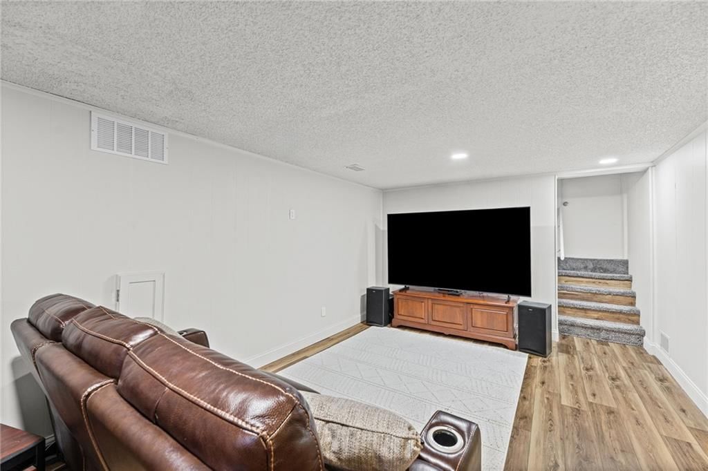 507 London Way — photo 30