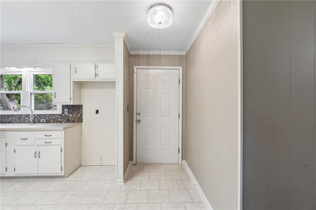 4615 NE 47th Street — photo 3