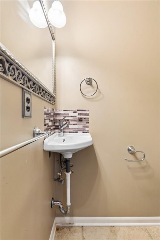 4615 NE 47th Street — photo 15