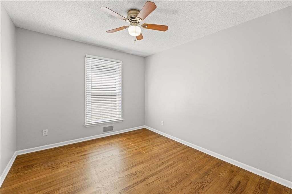 9622 Lowell Avenue — photo 13