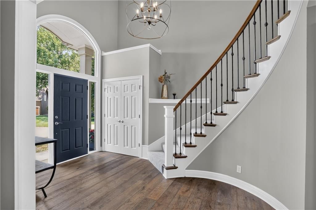 8101 Park View Drive — photo 4