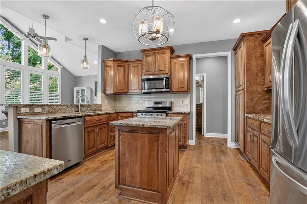 8101 Park View Drive — photo 14