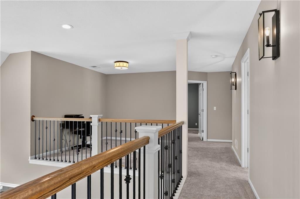 8101 Park View Drive — photo 23