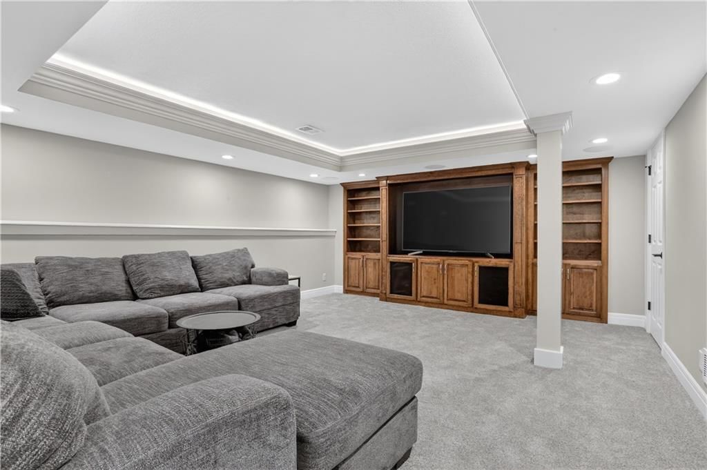 8101 Park View Drive — photo 36