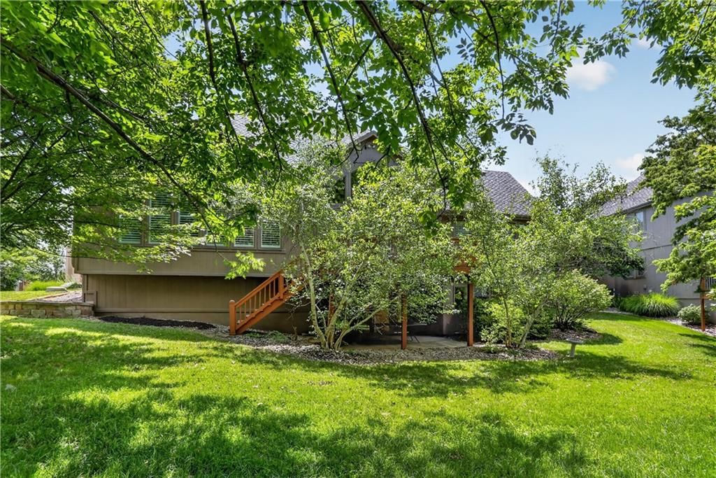 8101 Park View Drive — photo 41