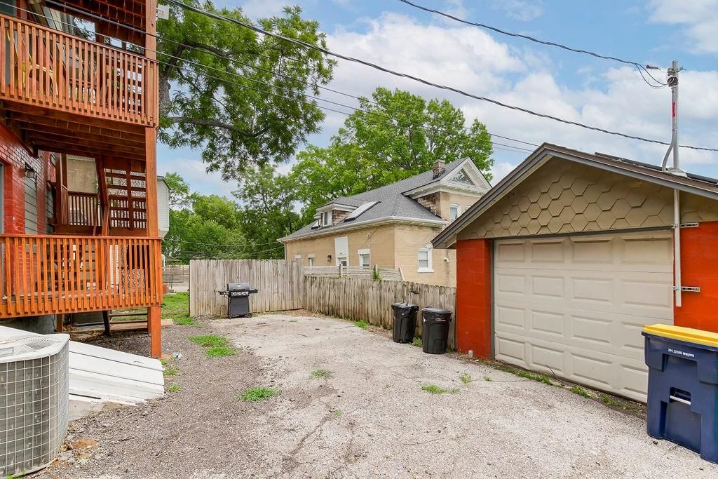 3949 Warwick Boulevard — photo 3