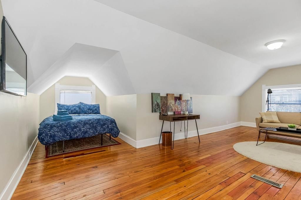 3949 Warwick Boulevard — photo 65
