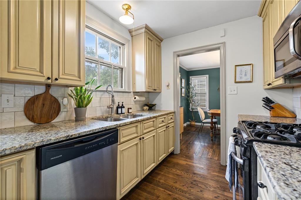 6839 Locust Street — photo 12