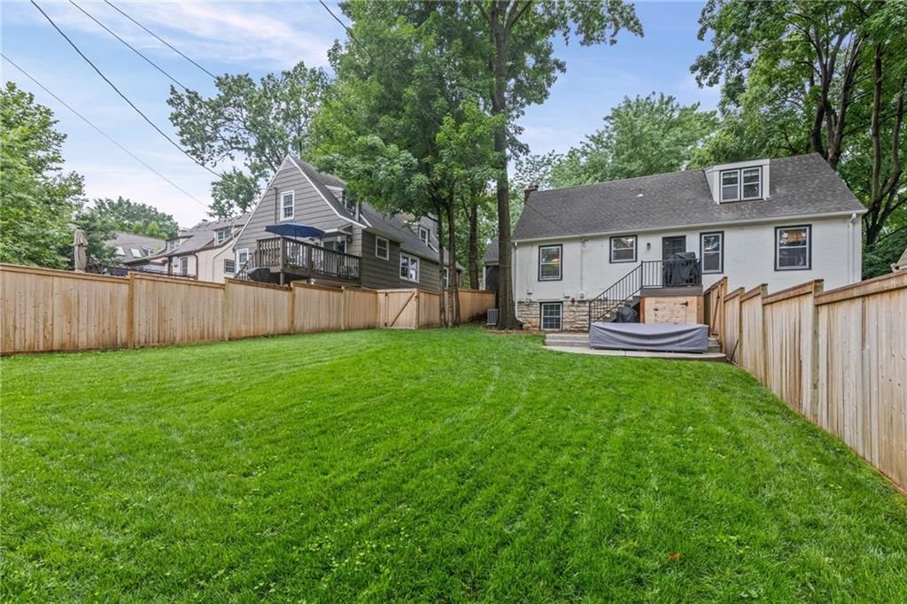 6839 Locust Street — photo 35