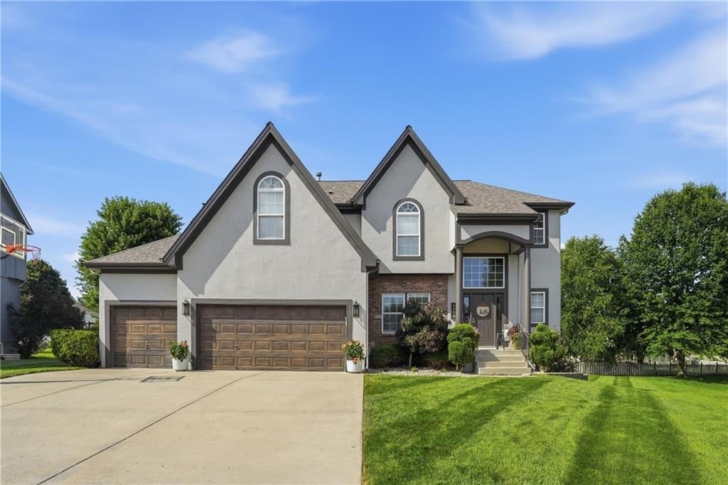 1550 CARRIAGE Circle — photo 4