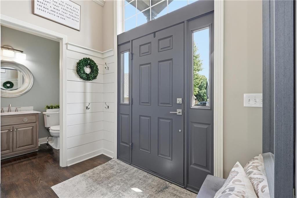 1550 CARRIAGE Circle — photo 5
