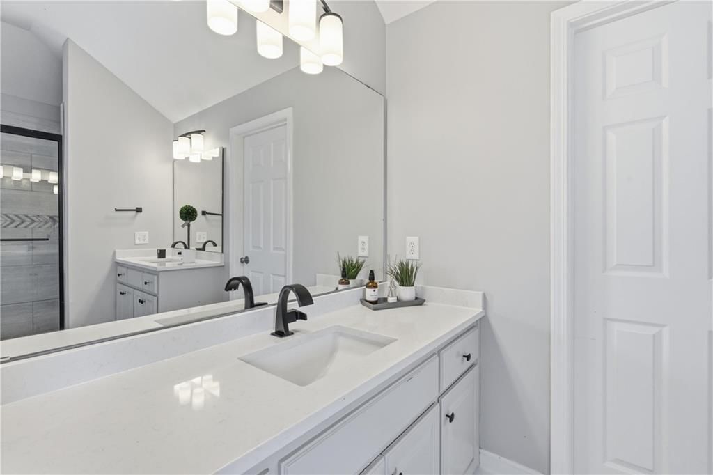 1550 CARRIAGE Circle — photo 22