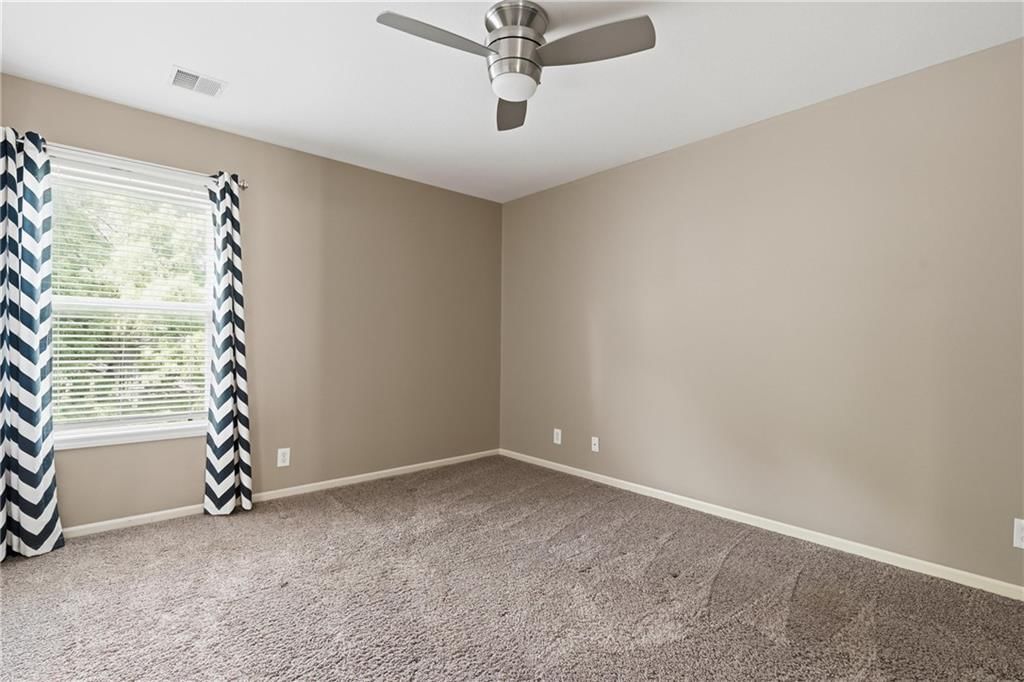 1550 CARRIAGE Circle — photo 24