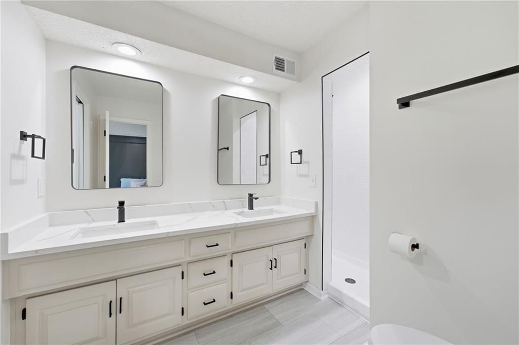 15529 W 146th Street — photo 25