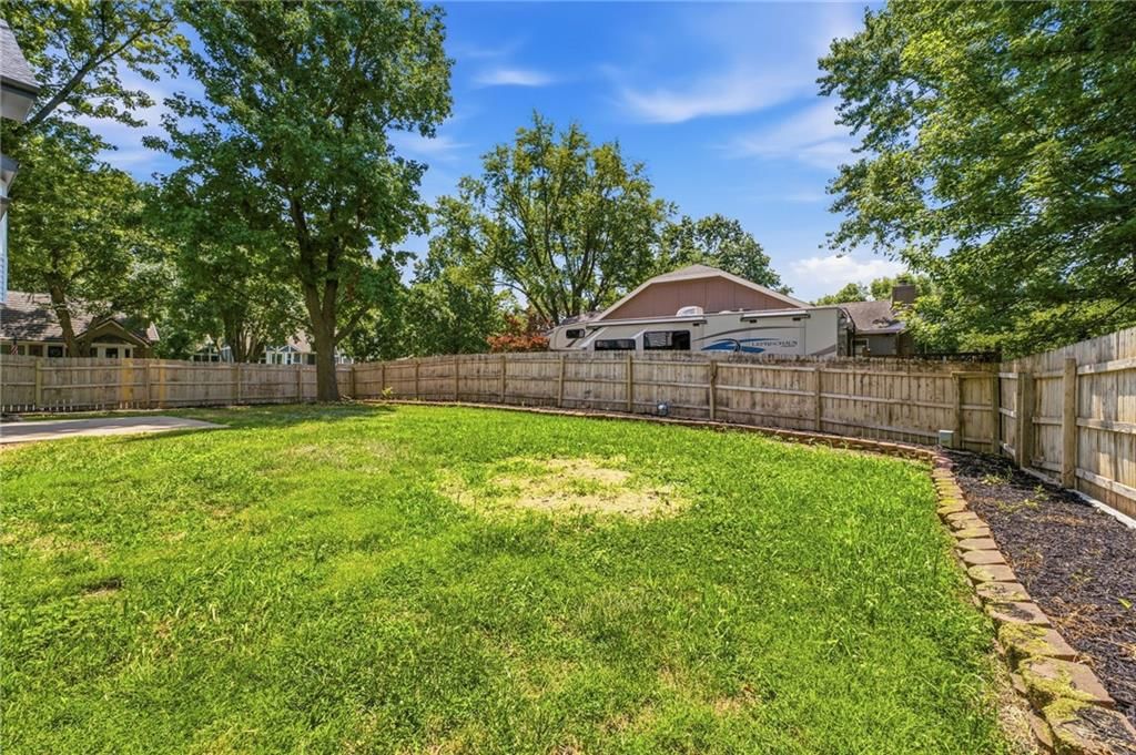 15529 W 146th Street — photo 39