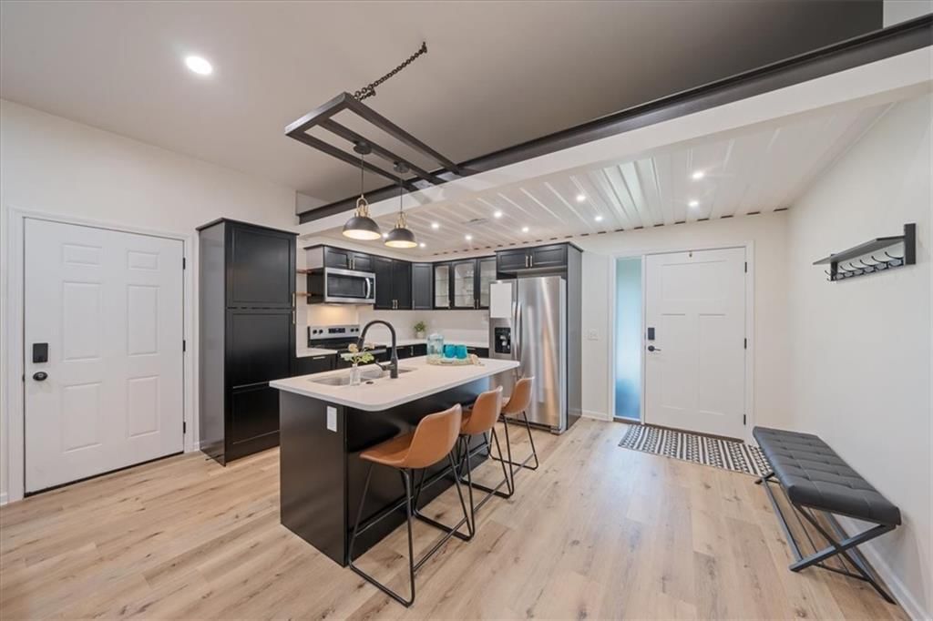 608 W Miami Street — photo 6