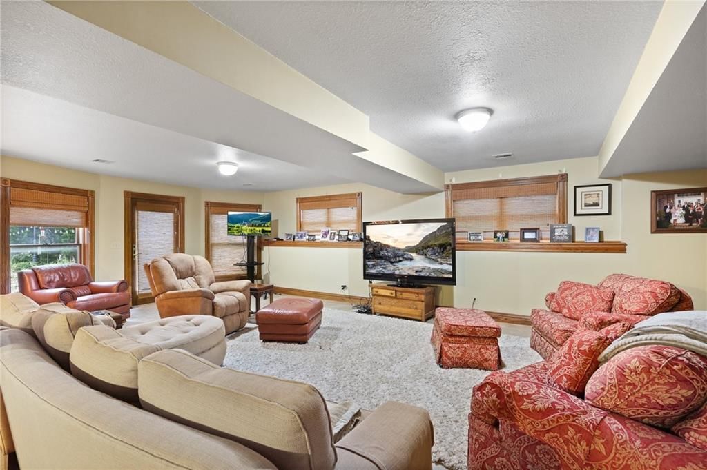 4631 S Country Club Road — photo 48