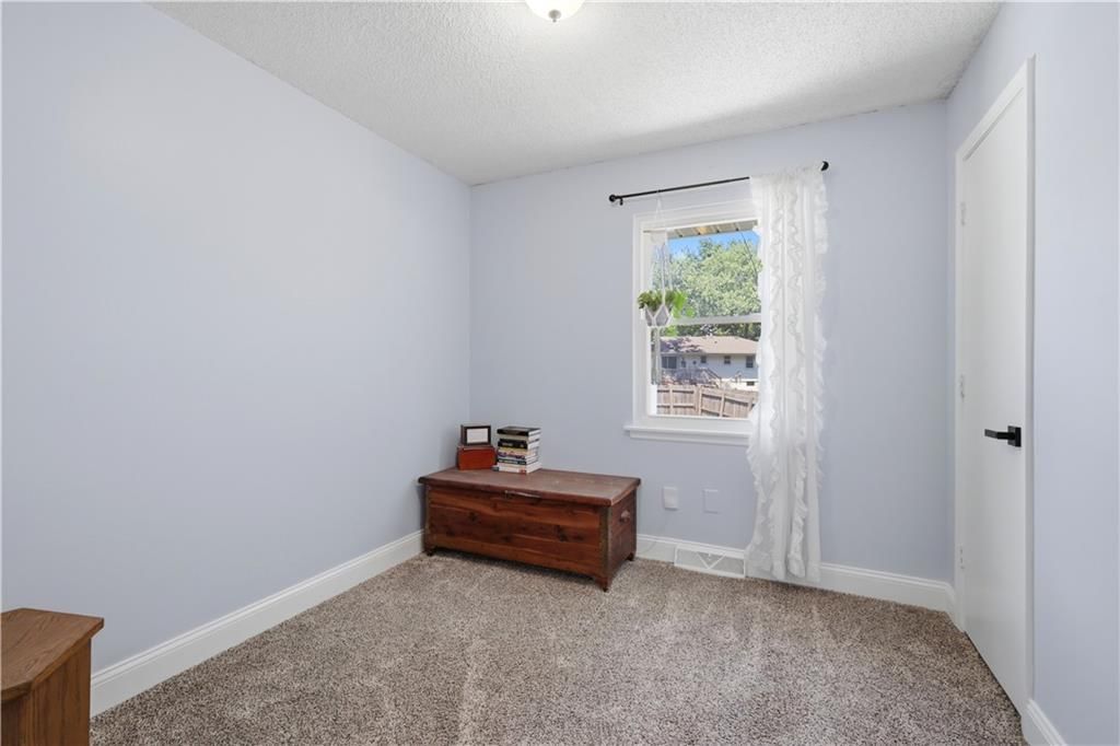 417 SW PARKWOOD Drive — photo 10