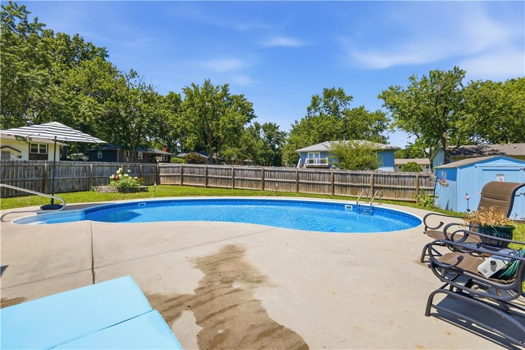 417 SW PARKWOOD Drive — photo 18