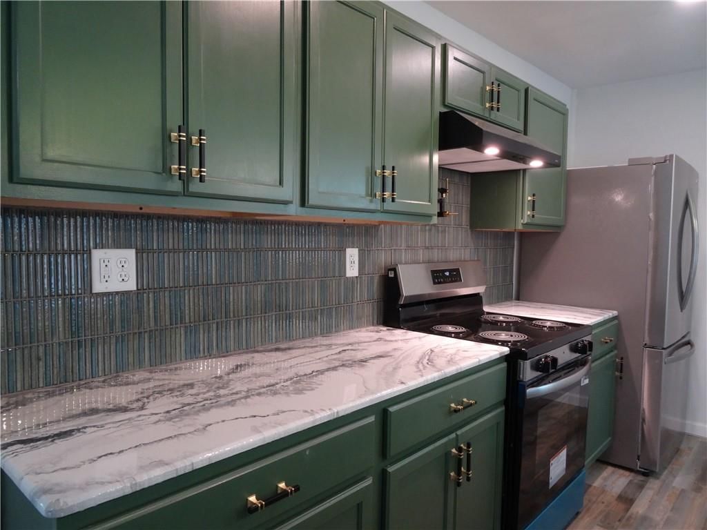 305 S Mechanic Street — photo 20